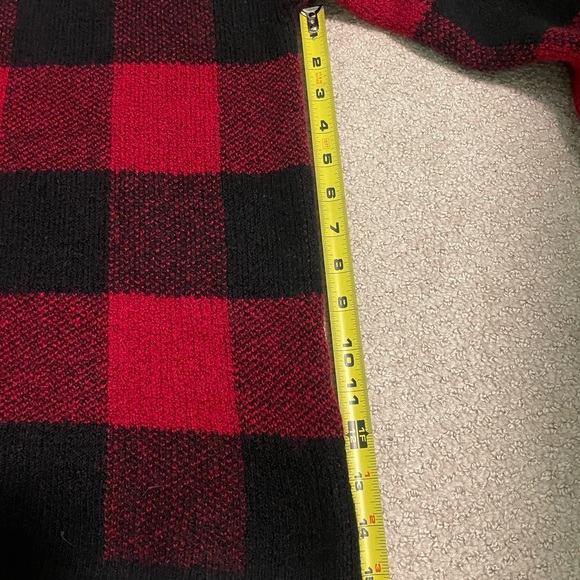 Tahari Buffalo Plaid Sweater - Picture 6 of 6